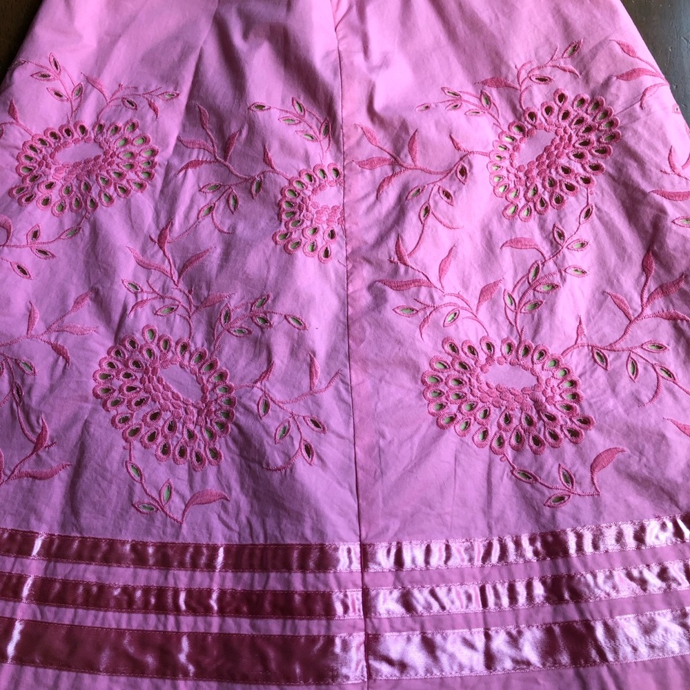 🔥Pink Lazer Cut Skirt with Green Lining, Size XS